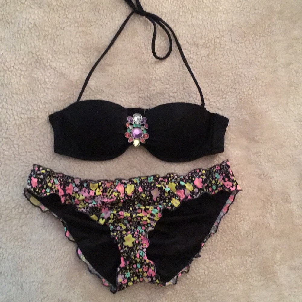 Victoria Secret Swimsuit 32A/Small
